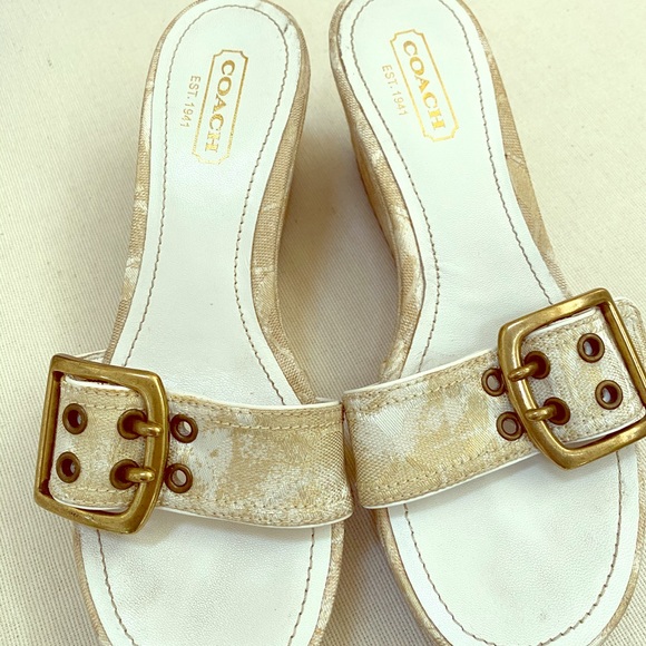 Coach shoes, Size 8 EXCELLENT condition - Picture 1 of 3